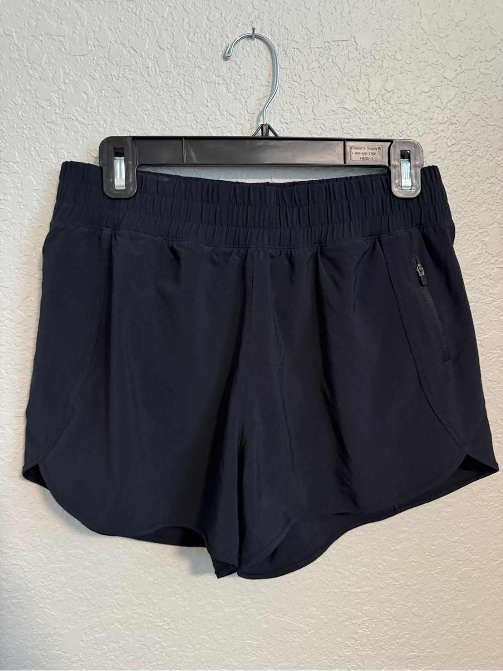 CRZ YOGA Feathery-Fit Soft Pocket High Rise Shorts 3" - Picture 5 of 8